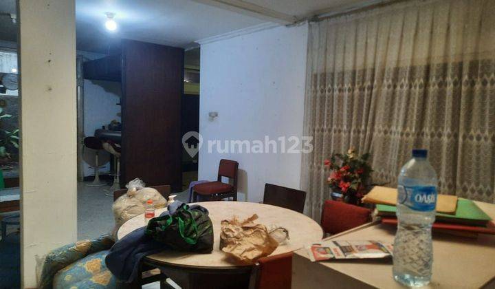 Dijual Rumah Tua Kav Polri Jelambar 2