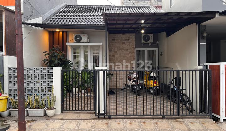 Rumah Cantik Minimalis SHM di BSD Nusa Loka, Tangerang Selatan 1