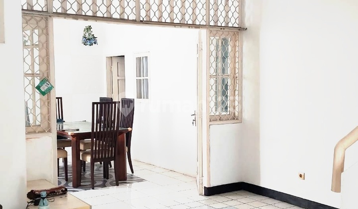 2 Lantai Dekat Pasar Modern Strategis Pusat Kota Bebas Banjir Aman Nyaman Tenang One Gate System SHM Griya Loka BSD 2 Lantai Dekat Pasar Modern Strategis Pusat Kota Bebas Banjir Aman Nyaman Tenang One Gate System SHM Griya Loka BSD