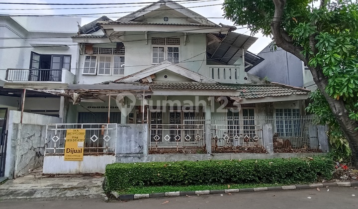 Rumah Rusak Butuh Renovasi Total Lokasi Strategis Shm Bintaro Bebas Banjir