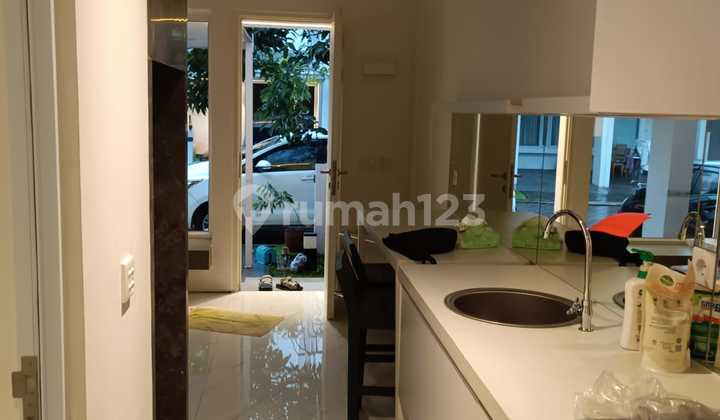 Rumah 2 Lantai Minimalis Tabebuya Jual Cepat Masih Baru Siap Huni Bebas Banjir Lokasi Strategis Bsd 2