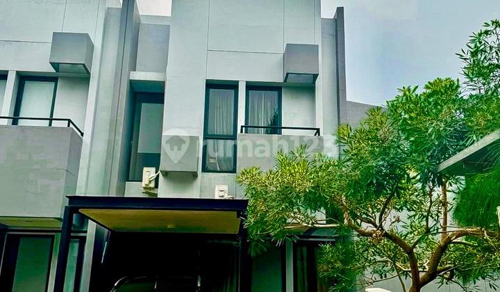 Rumah Minimalis Semi Furnish Siap Huni Lokasi Strategis Bebas Banjir 2 Lantai Nyaman Aman Tabebuya Bsd