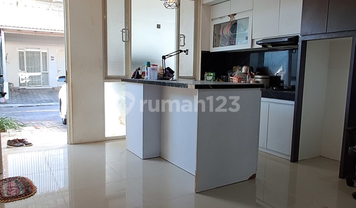 Jual Cepat Rumah 2 Lantai Oasia - Dian Istana. 