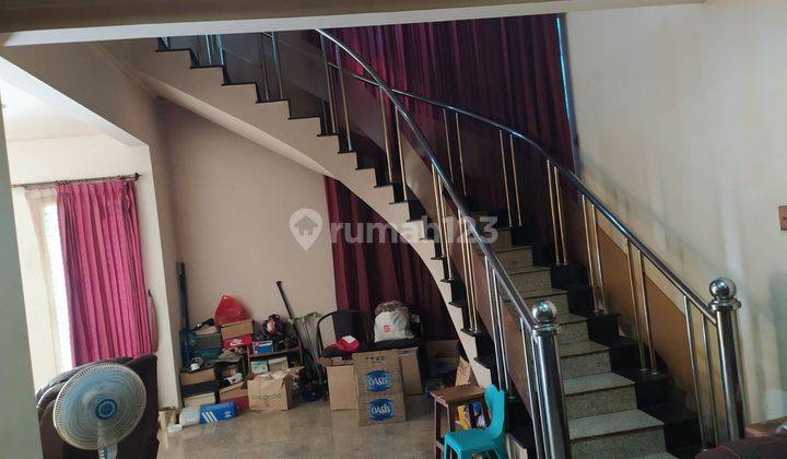 Dijual Rumah Hook Cocok Untuk Keluarga Besar di Janur Elok 2