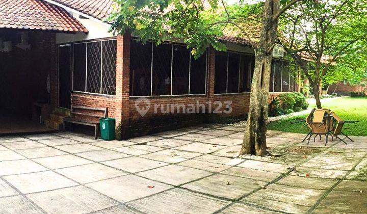 Rumah Villa Luas Bergaya Ethnic di Cinangka Sawangan Depok 1