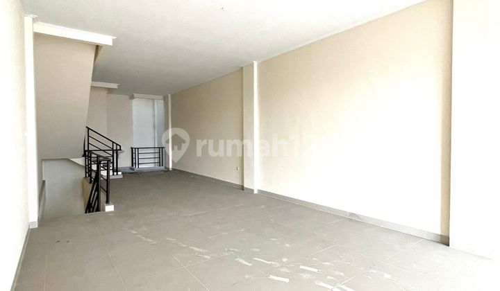 Ruko 4 Lt Siap Pakai Hadap Jalan Raya di Rawamangun Jakarta Timur Ruko 4 Lt Siap Pakai Hadap Jalan Raya di Rawamangun Jakarta Timur