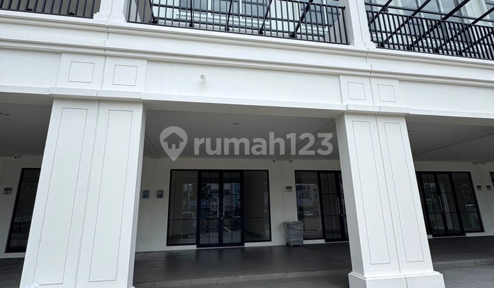 For Rent: New 3-Story Shop House Facing the Road in Gading Serpong
