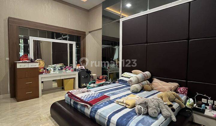 Rumah Mewah Luas Furnished di De Park Bsd City  1