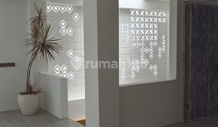 Waterfront Villa Mewah di Pinggir Laut Sunset View Nusadua Bali