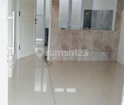 Dijual Cepat Rumah Luas Bonus Kost-kost an Di Pamulang Selatan