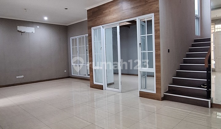 For Quick Sale. Spacious House in Menaggio Gading Serpong