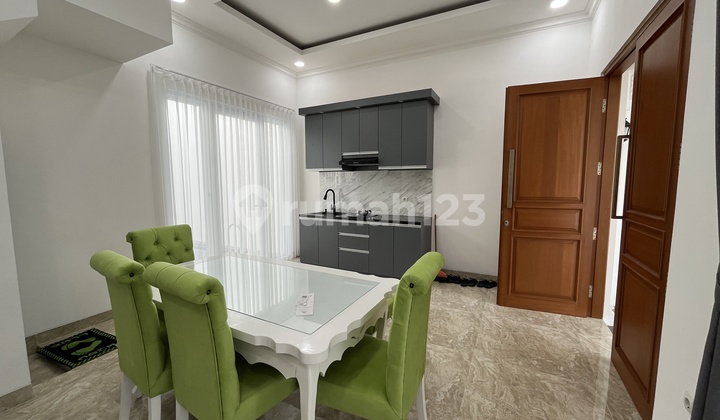 Dijual Rumah Kondisi Bagus Siap Huni Dengan Kolam Renang Dan Pemandangan Gunung Di Sentul City Bogor 2