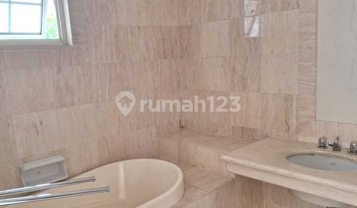 Dijual Rumah Mediterania Golf Sentul City Bogor 2