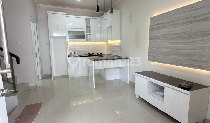 Rumah 2 Lantai di Samara Village Gading Serpong 2