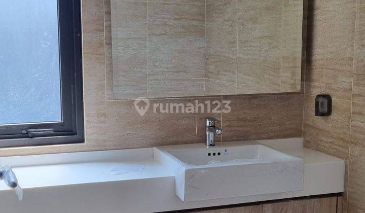 Dijual Rumah 3lt 4kt 4km Semi Furnished di Kiyomi Bsd 2