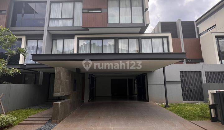 Dijual Rumah 3 Lantai Full Furnished di Cluster Lyndon Full Furnish, Nava Park Bsd 2