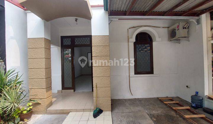 Disewakan Rumah 2kt 1km 1lt Siap Huni di Alam Sutera 2