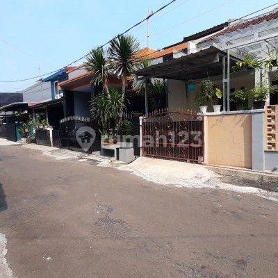 Dijual Murah Rumah SHM di Perumahan Puri Gading Cluster Villa Besakih , Kelurahan Jatimelati, Kecamatan Pondok Melati, Kota Bekasi, Provinsi Jawa Barat , Bekasi 2