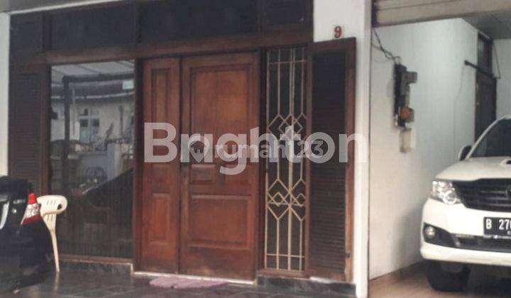 Rumah 2,5 Lantai Lematang Cideng Jakarta Pusat 1