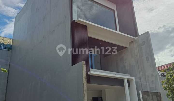 For Sale New 4-Story House in Permata Buana, 8x18m, Beautiful Modern Millennial Design, Strategic Location in Puri Indah Taman Permata Buana Cluster Complex, North Kembangan, West Jakarta. 2