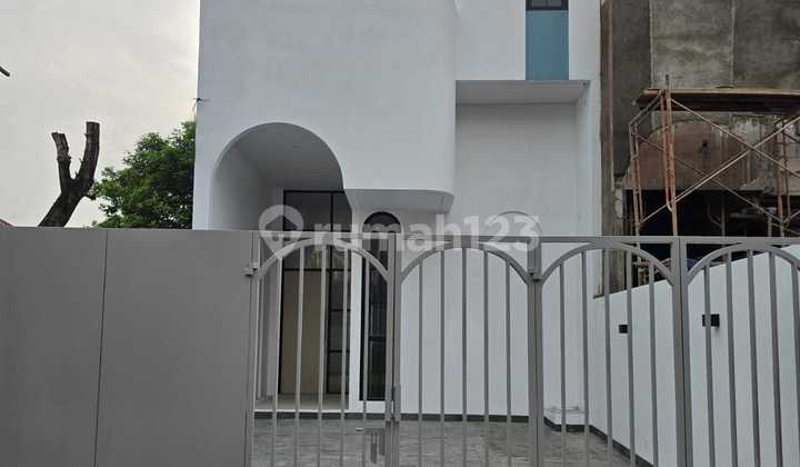 Di Jual Rumah Baru Kreo 2,5 Lantai 5,5X25 Little Santorini Model Mezanine Loft Dalam Komplek Lokasi di Joglo, Kreo, Larangan, Kota Tangerang.#Hamdan 2