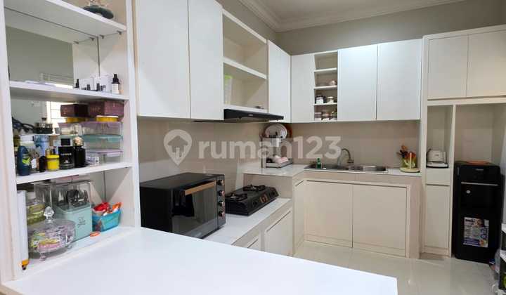 Di Jual Rumah Kompeks Sunter Karya,3 Lantai 7X11 Siap Huni Bagus dan Terawat Lokasi Kompleks Dki Sunter Karya,Sunter Agung ,Tanjung Priok Jakarta Utara.#Hamdan 2