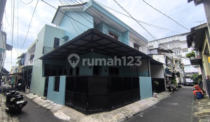 Di Jual Rumah Tanjung Duren,2,5 Lantai 6X12 Lokasinya di Hook Siap Huni Startegis di Jalan Salak, Tanjung Duren Utara, Grogol Petamburan Jakarta Barat.#Hamdan