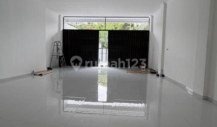 For Rent: 5-Story Shop House, 7x27, Rooftop, Strategic Location in Latumen Jelambar, West Jakarta. 2