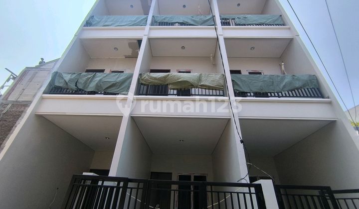 Di Jual Rumah Duri Kencana Rumah Baru 3 Lantai 3X13 Siap Huni Desain Minimalis di Kompleks Duri Kepa Kebon Jeruk, Jakarta Barat.#Hamdan