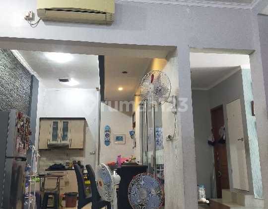 Di Jual Cepat Rumah Tomang Rawa Kepa,2 Lantai Lebar 9X15 Siap Huni Masih Bagus Terawat Lokasi di Kompleks Jl. Rawa Kepa1 , Grogol Petamburan, Jakarta Barat, Sangat Cocok untuk Investasi Kos-Kosan.#Hamdan