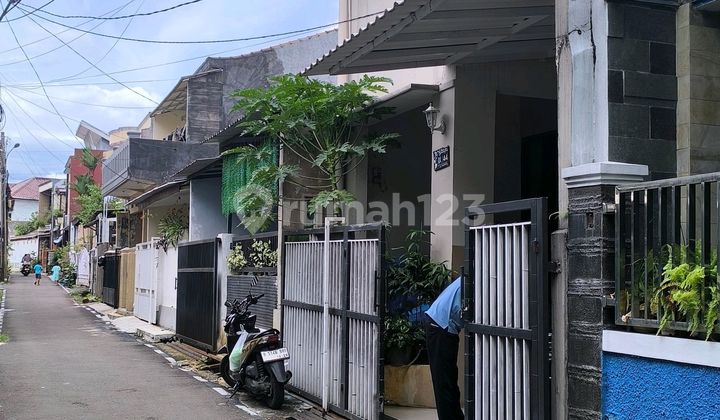 For Sale Bantarjati House, 2 Floors 6x15m² Still Good and Well Maintained Location at Bantar Jati Housing, Jl. Palupuh Tegal Gundil, Bogor City,#hamdan For Sale Bantarjati House, 2 Floors 6x15m² Still Good and Well Maintained Location at Bantar Jati Housing, Jl. Palupuh Tegal Gundil, Bogor City,#hamdan