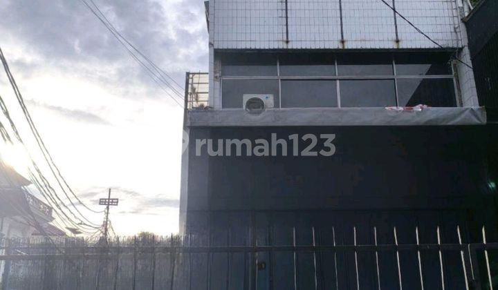 Di Jual Ruko Cideng Raya,3,5 Lantai 8X25m² Posisi Hook dan Tanah Ngantong Jual Cepat Dibawah Harga NJOP Lokasi Strategis Tepi Jalan Raya Cideng Barat, Gambir, Jakarta Pusat.#Hamdan