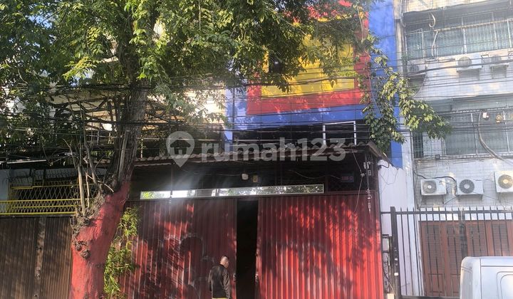 For Sale: 4-Story Shop House 6.5x26m², Strategic Roadside Location, Suitable for All Businesses. Located on Kh. M. Mansyur Main Road, Near Jembatan Lima, Tambora, West Jakarta #hamdan 2