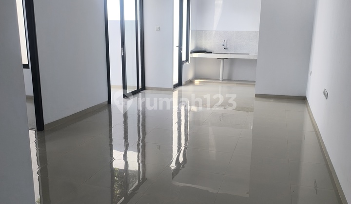 Di Jual Rumah Baru Santorini Gunung Sindur 1,5 Lantai 6,8X15 dengan Desain Mezzanine Loft Lokosi di Perumahan Taman Sari Bukit Damai, Gunung Sindur, Bogor Jawa Barat.#Hamdan 2