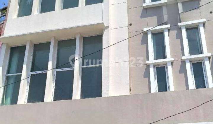 For Sale/Rent: Depok City Shop House, 3 Floors 8x22.5m², Strategic Location on the Main Road Side of Jl. Raya Margonda, Depok City. #hamdan 2