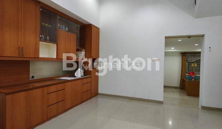 RUMAH 3 LANTAI  BERSIH TERAWAT DALAM KOMPLEK , CLUSTER GRAND PURI  GRISENDA, KAPUK MUARA, PEJARINGAN, JAKARTA UTARA 2