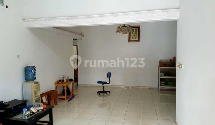 MAU RUMAH GEDE, STRATEGIS, BISA JADI TEMPAT TINGGAL SEKALIGUS CUAN? RUMAH HOOK SIAP HUNI DI KLENDER, DUREN SAWIT! 1