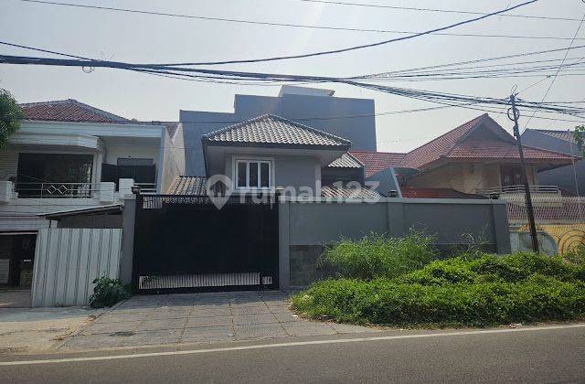 Rumah Pluit Timur 12 X 25 SHM Furnish Siap Huni  1