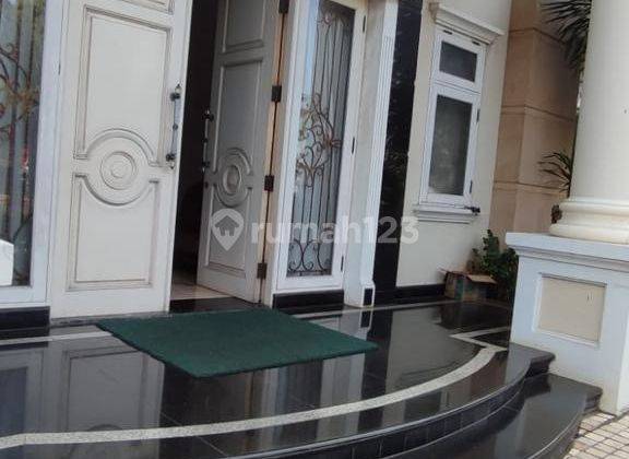 Rumah Bagus Furnished SHM di Villa Gading Indah , Jakarta Utara 1