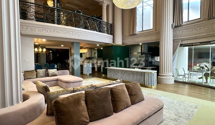 Dijual Rumah Luxury Classic European di Cinere 2