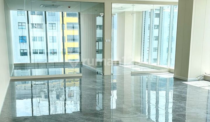 For Rent Office Space Landmark (Pluit) For Rent Office Space Landmark (Pluit)