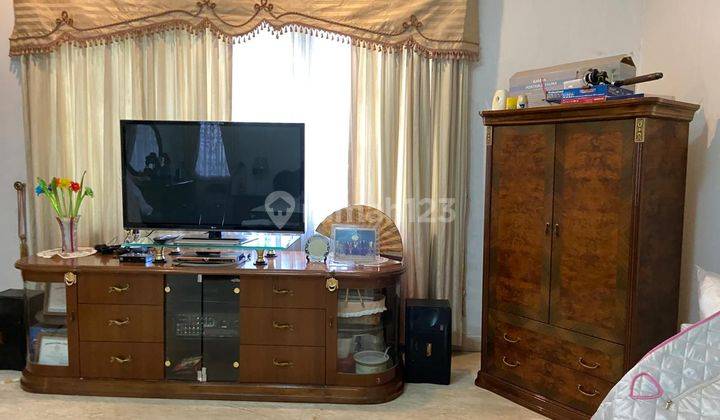 Rumah Bagus Furnished SHM di Villa Gading Indah , Jakarta Utara 2