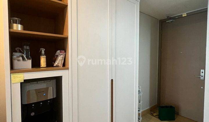 GOLD COAST Apartment ( Furnished Bagus) 2