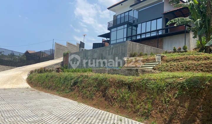 For Sale Cijeruk Villa (Mountain and Sunrise View) For Sale Cijeruk Villa (Mountain and Sunrise View)