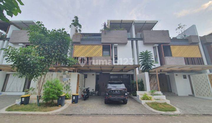 Dijual Cepat Rumah 3 Lantai Puri 11 Sudah SHM 1