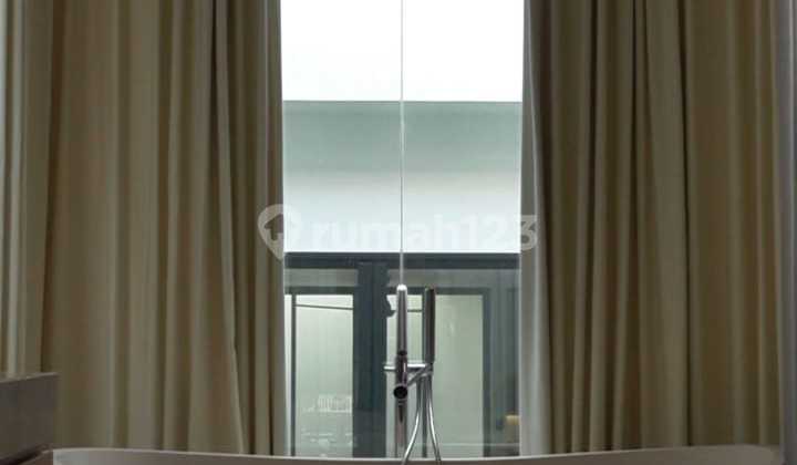 Minimalist House for Sale (Swimming Pool) in Pluit 2