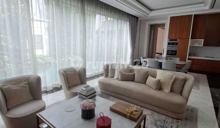Disewakan Rumah Mewah di Menteng (Desain Modern)