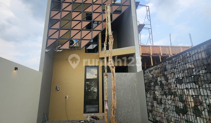 Jual Rumah Full Furniture Dekat Al Azhar Solo Baru 2 Milyar Jual Rumah Full Furniture Dekat Al Azhar Solo Baru 2 Milyar