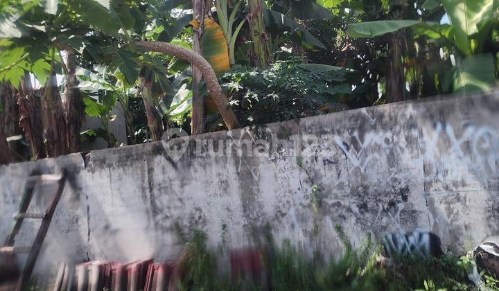 Land for Sale Near Pakuwon Mall Solo Baru 698m²