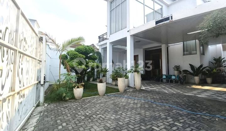 Jual Rumah Dekat Gelora Manahan Solo 7,5 Milyar